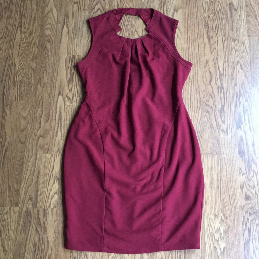 Burgundy Kardashian kollection Dress.